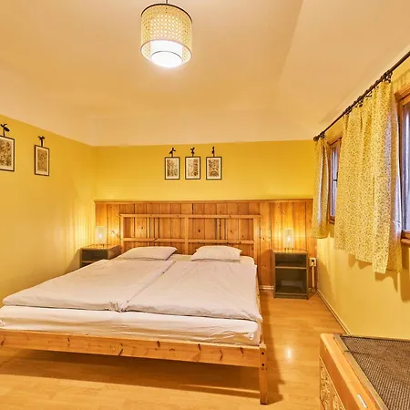 Chalet Horska U Hancilu Pec pod Snezkou